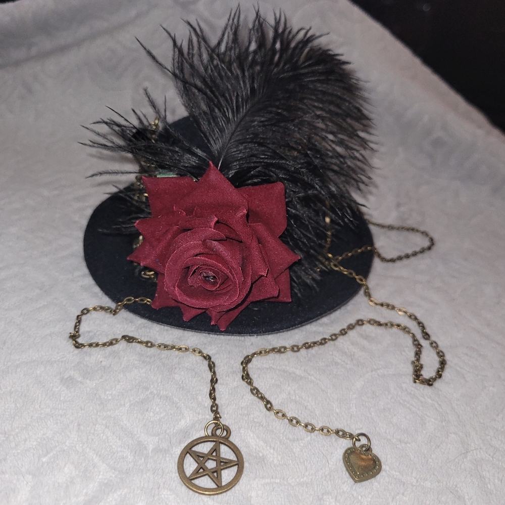 New! Steampunk Lolita Vintage Gear Feather Mini Top Hat Hairpin - Picture 10 of 11